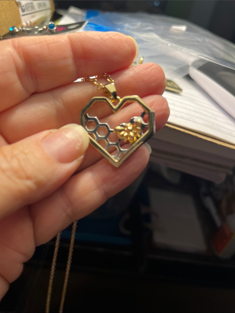 Gold Heart Honeycomb Pendant Necklace 1676 - Picture 2 of 2